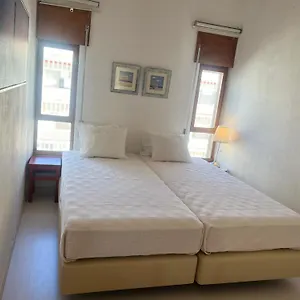 https://beach-apartment-sea-view-walk-to-the-beach-algarve.hotelaalgarve.com